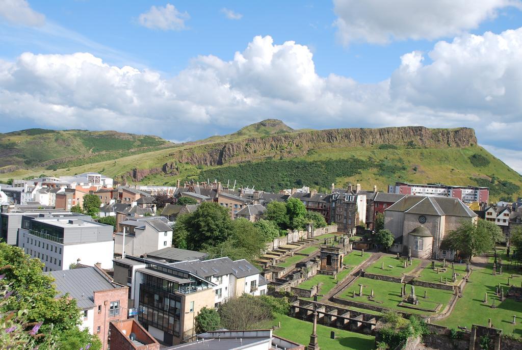 Lochend Park View Apartment Edinburgh Room photo